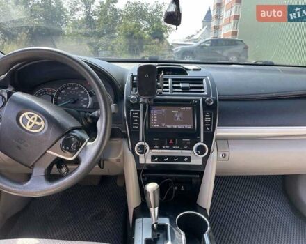 Серый Тойота Камри, объемом двигателя 2.49 л и пробегом 100 тыс. км за 11499 $, фото 7 на Automoto.ua
