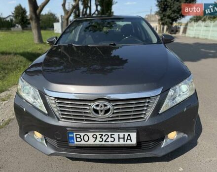Серый Тойота Камри, объемом двигателя 2.49 л и пробегом 285 тыс. км за 12500 $, фото 22 на Automoto.ua