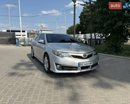 Серый Тойота Камри, объемом двигателя 2.49 л и пробегом 147 тыс. км за 13800 $, фото 1 на Automoto.ua