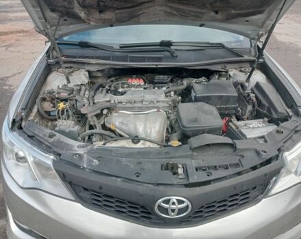 Серый Тойота Камри, объемом двигателя 2.5 л и пробегом 211 тыс. км за 10500 $, фото 8 на Automoto.ua