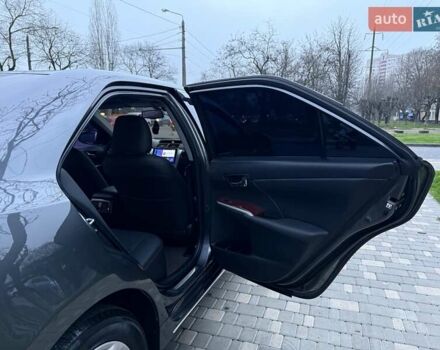 Сірий Тойота Камрі, об'ємом двигуна 2.5 л та пробігом 271 тис. км за 11900 $, фото 59 на Automoto.ua