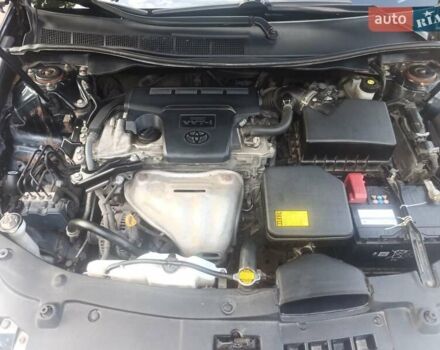 Серый Тойота Камри, объемом двигателя 2.49 л и пробегом 341 тыс. км за 13500 $, фото 6 на Automoto.ua