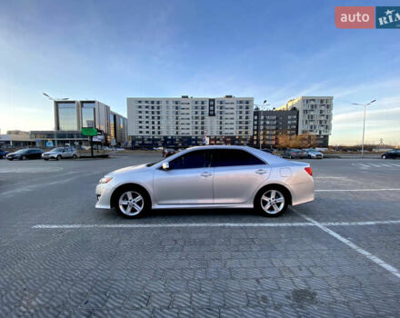 Сірий Тойота Камрі, об'ємом двигуна 2.5 л та пробігом 160 тис. км за 14000 $, фото 2 на Automoto.ua