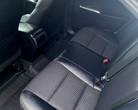 Сірий Тойота Камрі, об'ємом двигуна 2.5 л та пробігом 282 тис. км за 11420 $, фото 9 на Automoto.ua