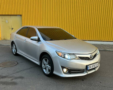 Сірий Тойота Камрі, об'ємом двигуна 2.49 л та пробігом 193 тис. км за 11200 $, фото 11 на Automoto.ua