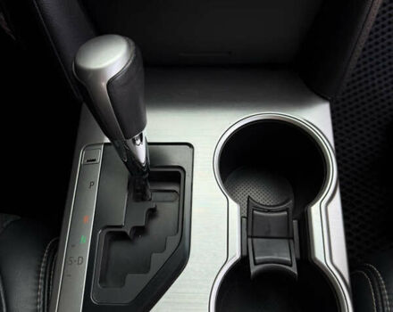 Серый Тойота Камри, объемом двигателя 2.49 л и пробегом 147 тыс. км за 13800 $, фото 35 на Automoto.ua