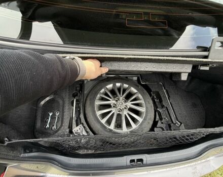 Серый Тойота Камри, объемом двигателя 2.5 л и пробегом 127 тыс. км за 17500 $, фото 2 на Automoto.ua