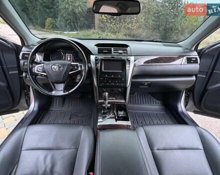 Серый Тойота Камри, объемом двигателя 2.49 л и пробегом 215 тыс. км за 15300 $, фото 17 на Automoto.ua