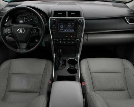Тойота Камри 2015 в Житомире на Automoto.ua Серый Тойота Камри, объемом двигателя 2.5 л и пробегом 77 тыс. км за 8000 $, фото 7 на Automoto.ua