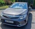 Серый Тойота Камри, объемом двигателя 2.49 л и пробегом 180 тыс. км за 16800 $, фото 1 на Automoto.ua