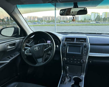 Сірий Тойота Камрі, об'ємом двигуна 2.5 л та пробігом 133 тис. км за 10500 $, фото 10 на Automoto.ua