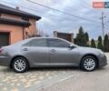 Серый Тойота Камри, объемом двигателя 2.5 л и пробегом 215 тыс. км за 14999 $, фото 3 на Automoto.ua