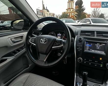 Серый Тойота Камри, объемом двигателя 2.5 л и пробегом 161 тыс. км за 13300 $, фото 20 на Automoto.ua