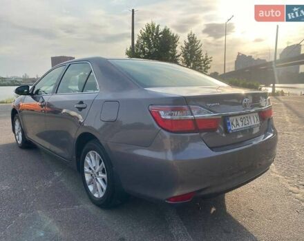 Серый Тойота Камри, объемом двигателя 2.49 л и пробегом 145 тыс. км за 16000 $, фото 6 на Automoto.ua