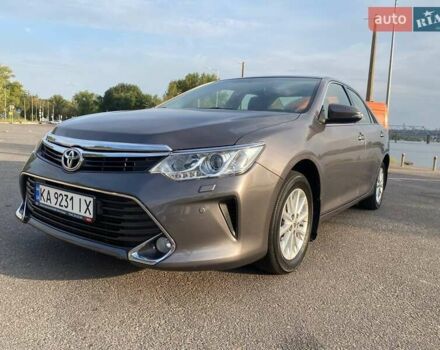 Серый Тойота Камри, объемом двигателя 2.49 л и пробегом 145 тыс. км за 16000 $, фото 14 на Automoto.ua