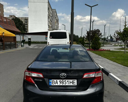 Серый Тойота Камри, объемом двигателя 2.49 л и пробегом 138 тыс. км за 11700 $, фото 5 на Automoto.ua