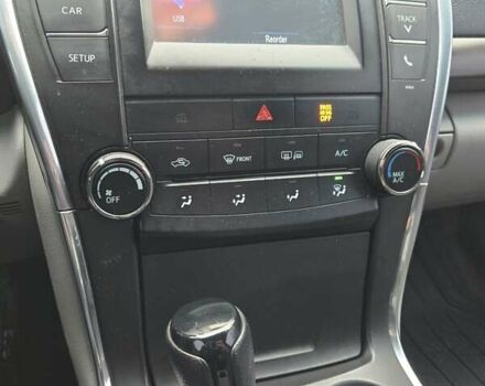 Серый Тойота Камри, объемом двигателя 2.5 л и пробегом 211 тыс. км за 12600 $, фото 14 на Automoto.ua