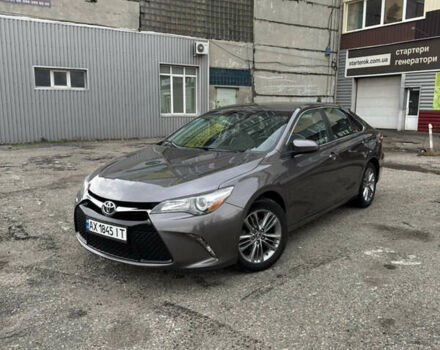 Тойота Камри 2015 в Харькове на Automoto.ua Серый Тойота Камри, объемом двигателя 2.49 л и пробегом 196 тыс. км за 12500 $, фото 2 на Automoto.ua
