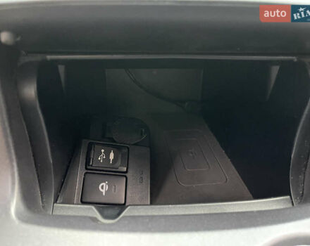 Серый Тойота Камри, объемом двигателя 2.5 л и пробегом 280 тыс. км за 15200 $, фото 10 на Automoto.ua