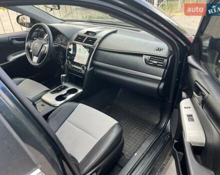 Сірий Тойота Камрі, об'ємом двигуна 2.49 л та пробігом 124 тис. км за 11499 $, фото 5 на Automoto.ua
