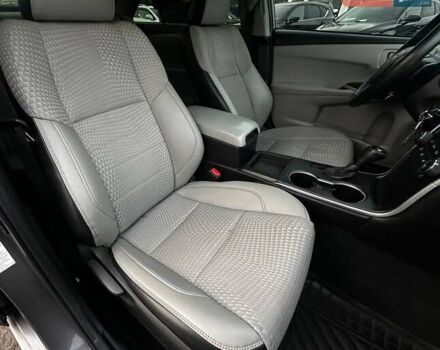 Серый Тойота Камри, объемом двигателя 2.5 л и пробегом 161 тыс. км за 13300 $, фото 17 на Automoto.ua