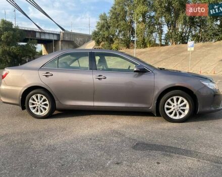 Серый Тойота Камри, объемом двигателя 2.49 л и пробегом 145 тыс. км за 16000 $, фото 10 на Automoto.ua