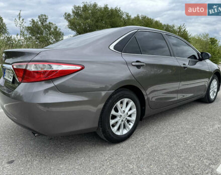 Сірий Тойота Камрі, об'ємом двигуна 2.49 л та пробігом 210 тис. км за 14950 $, фото 3 на Automoto.ua