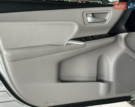 Тойота Камри 2015 в Одессе на Automoto.ua Серый Тойота Камри, объемом двигателя 2.5 л и пробегом 157 тыс. км за 13980 $, фото 12 на Automoto.ua