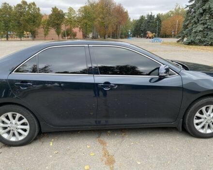 Сірий Тойота Камрі, об'ємом двигуна 2.5 л та пробігом 180 тис. км за 15000 $, фото 2 на Automoto.ua