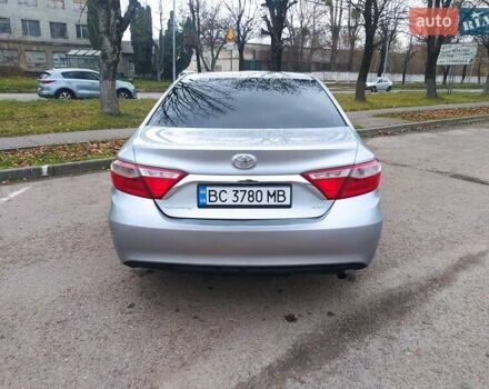 Серый Тойота Камри, объемом двигателя 2.49 л и пробегом 210 тыс. км за 10900 $, фото 3 на Automoto.ua