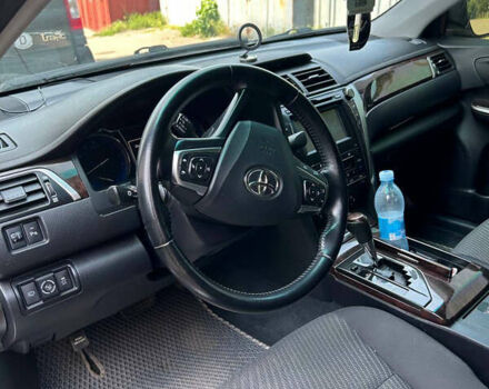 Сірий Тойота Камрі, об'ємом двигуна 2.49 л та пробігом 192 тис. км за 16000 $, фото 6 на Automoto.ua