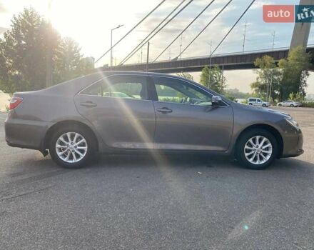 Серый Тойота Камри, объемом двигателя 2.49 л и пробегом 145 тыс. км за 16000 $, фото 16 на Automoto.ua