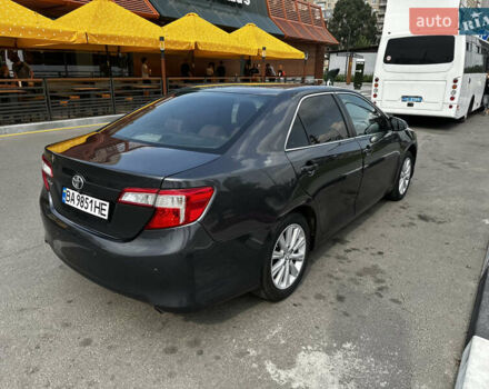 Серый Тойота Камри, объемом двигателя 2.49 л и пробегом 138 тыс. км за 11700 $, фото 6 на Automoto.ua