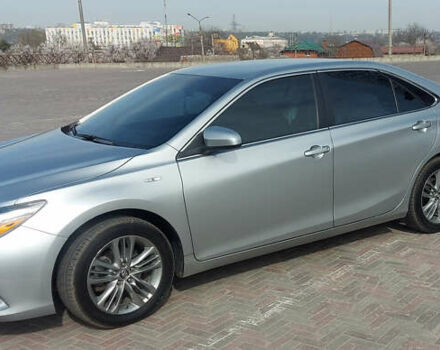 Серый Тойота Камри, объемом двигателя 2.49 л и пробегом 178 тыс. км за 14000 $, фото 2 на Automoto.ua