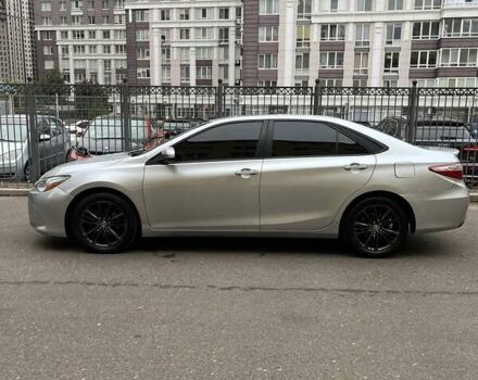 Серый Тойота Камри, объемом двигателя 2.49 л и пробегом 167 тыс. км за 13100 $, фото 3 на Automoto.ua