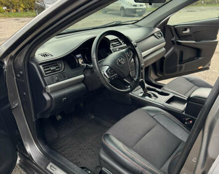 Тойота Камри 2015 в Харькове на Automoto.ua Серый Тойота Камри, объемом двигателя 2.49 л и пробегом 196 тыс. км за 12500 $, фото 28 на Automoto.ua