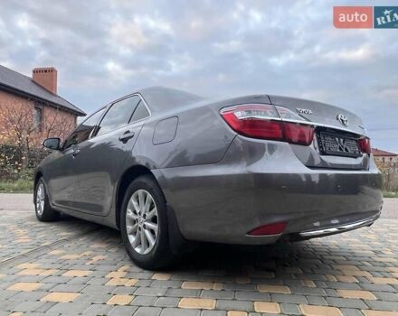 Серый Тойота Камри, объемом двигателя 2.49 л и пробегом 215 тыс. км за 15300 $, фото 7 на Automoto.ua