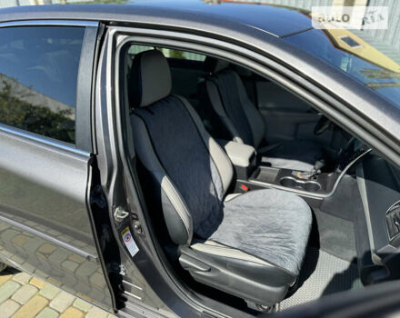 Серый Тойота Камри, объемом двигателя 2.5 л и пробегом 145 тыс. км за 14750 $, фото 17 на Automoto.ua