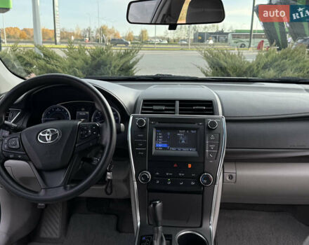 Тойота Камри 2015 в Житомире на Automoto.ua Серый Тойота Камри, объемом двигателя 2.5 л и пробегом 158 тыс. км за 12900 $, фото 20 на Automoto.ua