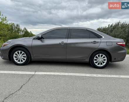Сірий Тойота Камрі, об'ємом двигуна 2.49 л та пробігом 210 тис. км за 14950 $, фото 6 на Automoto.ua