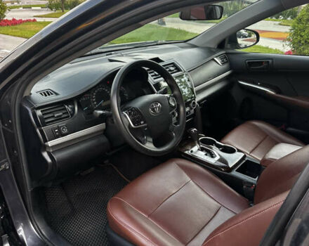 Серый Тойота Камри, объемом двигателя 2.49 л и пробегом 138 тыс. км за 11700 $, фото 16 на Automoto.ua