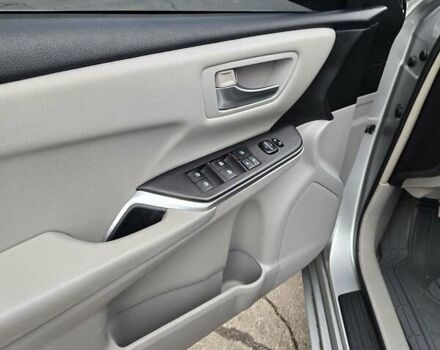 Серый Тойота Камри, объемом двигателя 2.5 л и пробегом 211 тыс. км за 12600 $, фото 8 на Automoto.ua