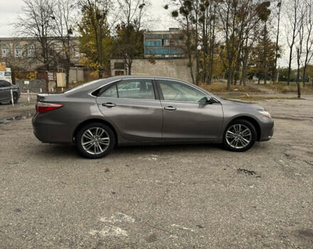 Тойота Камри 2015 в Харькове на Automoto.ua Серый Тойота Камри, объемом двигателя 2.49 л и пробегом 196 тыс. км за 12500 $, фото 17 на Automoto.ua