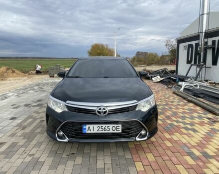 Тойота Камри 2015 в Броварах на Automoto.ua Серый Тойота Камри, объемом двигателя 2.5 л и пробегом 215 тыс. км за 16500 $, фото 1 на Automoto.ua