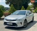 Серый Тойота Камри, объемом двигателя 2.49 л и пробегом 234 тыс. км за 13600 $, фото 1 на Automoto.ua
