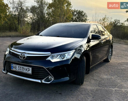 Серый Тойота Камри, объемом двигателя 2.49 л и пробегом 200 тыс. км за 18500 $, фото 1 на Automoto.ua