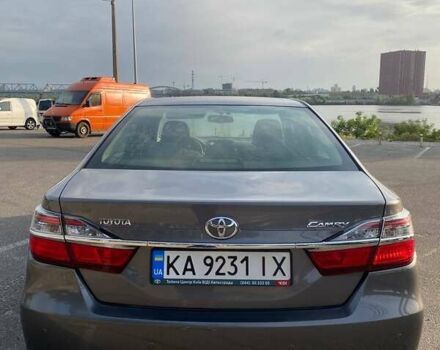 Серый Тойота Камри, объемом двигателя 2.49 л и пробегом 145 тыс. км за 16000 $, фото 5 на Automoto.ua