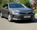 Серый Тойота Камри, объемом двигателя 2.5 л и пробегом 221 тыс. км за 12500 $, фото 1 на Automoto.ua