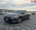 Серый Тойота Камри, объемом двигателя 2.49 л и пробегом 235 тыс. км за 15000 $, фото 1 на Automoto.ua