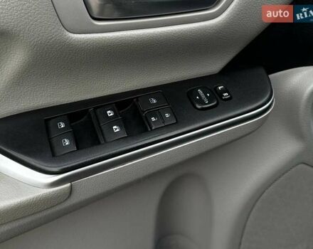 Серый Тойота Камри, объемом двигателя 2.5 л и пробегом 161 тыс. км за 13300 $, фото 28 на Automoto.ua